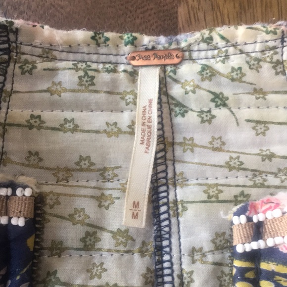 Quilted Floral Jacket 🌸 - Picture 7 of 8